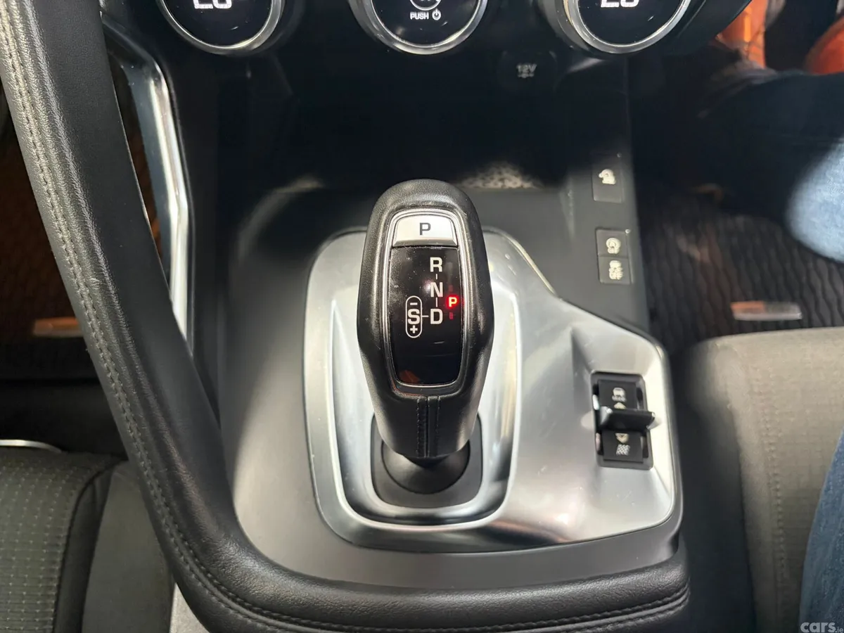 Jaguar E-Pace Estate/Jeep, Diesel, 2019, Black