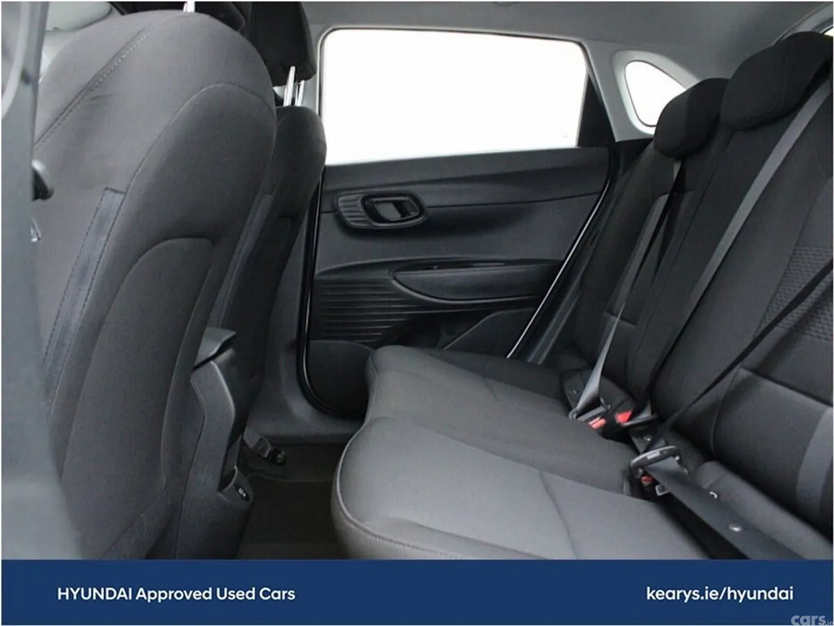 Hyundai i20 Hatchback, Petrol, 2025, White