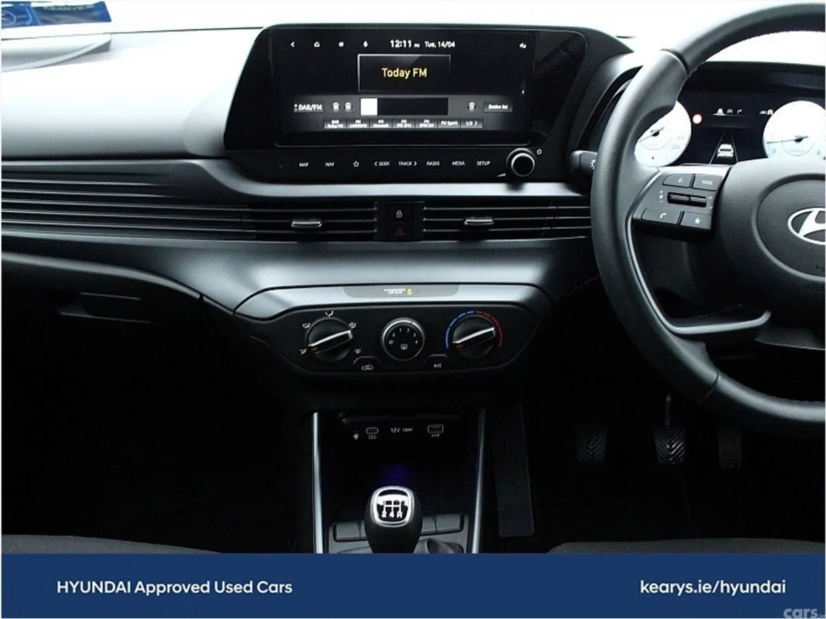 Hyundai i20 Hatchback, Petrol, 2025, White