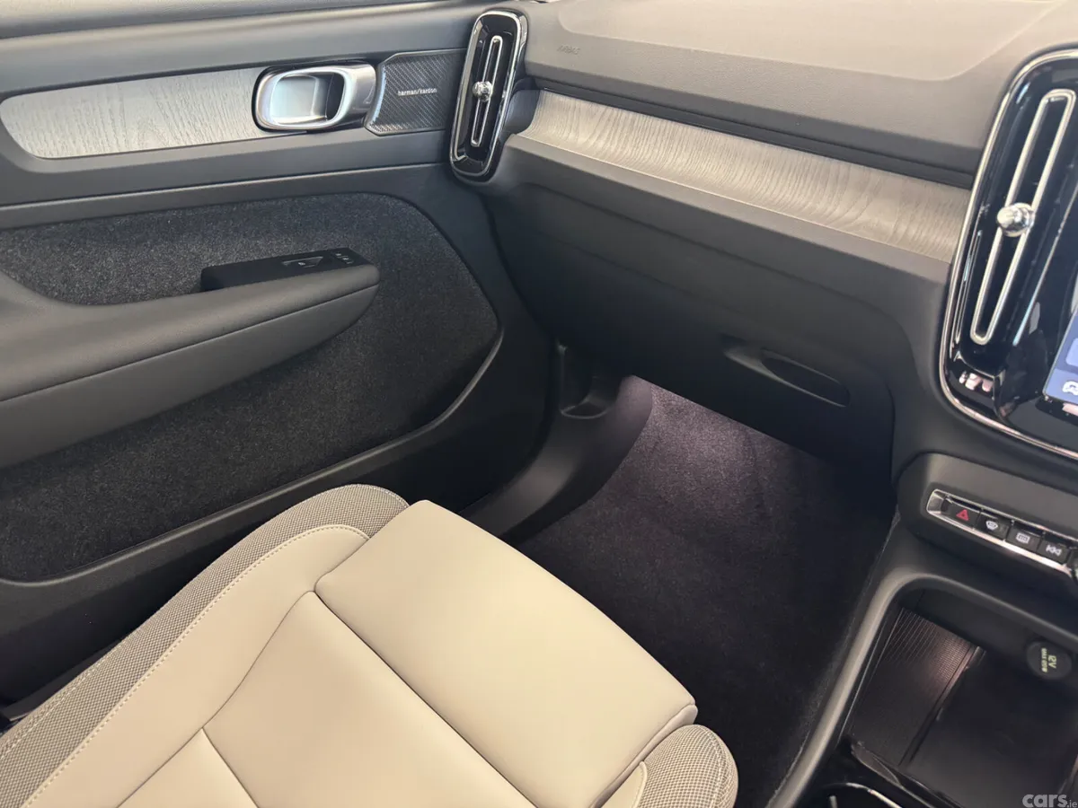Volvo EX40 SUV, Electric, 2026, Grey