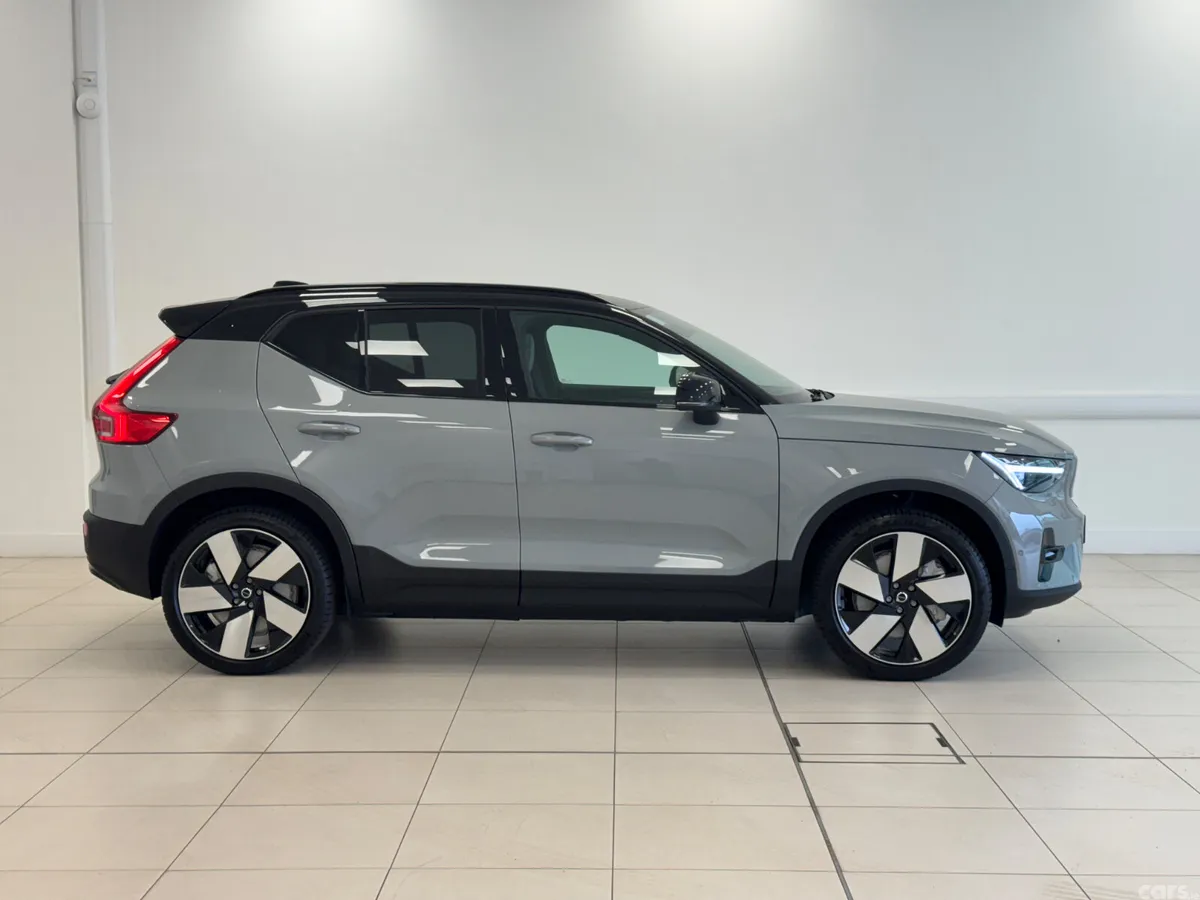Volvo EX40 SUV, Electric, 2026, Grey
