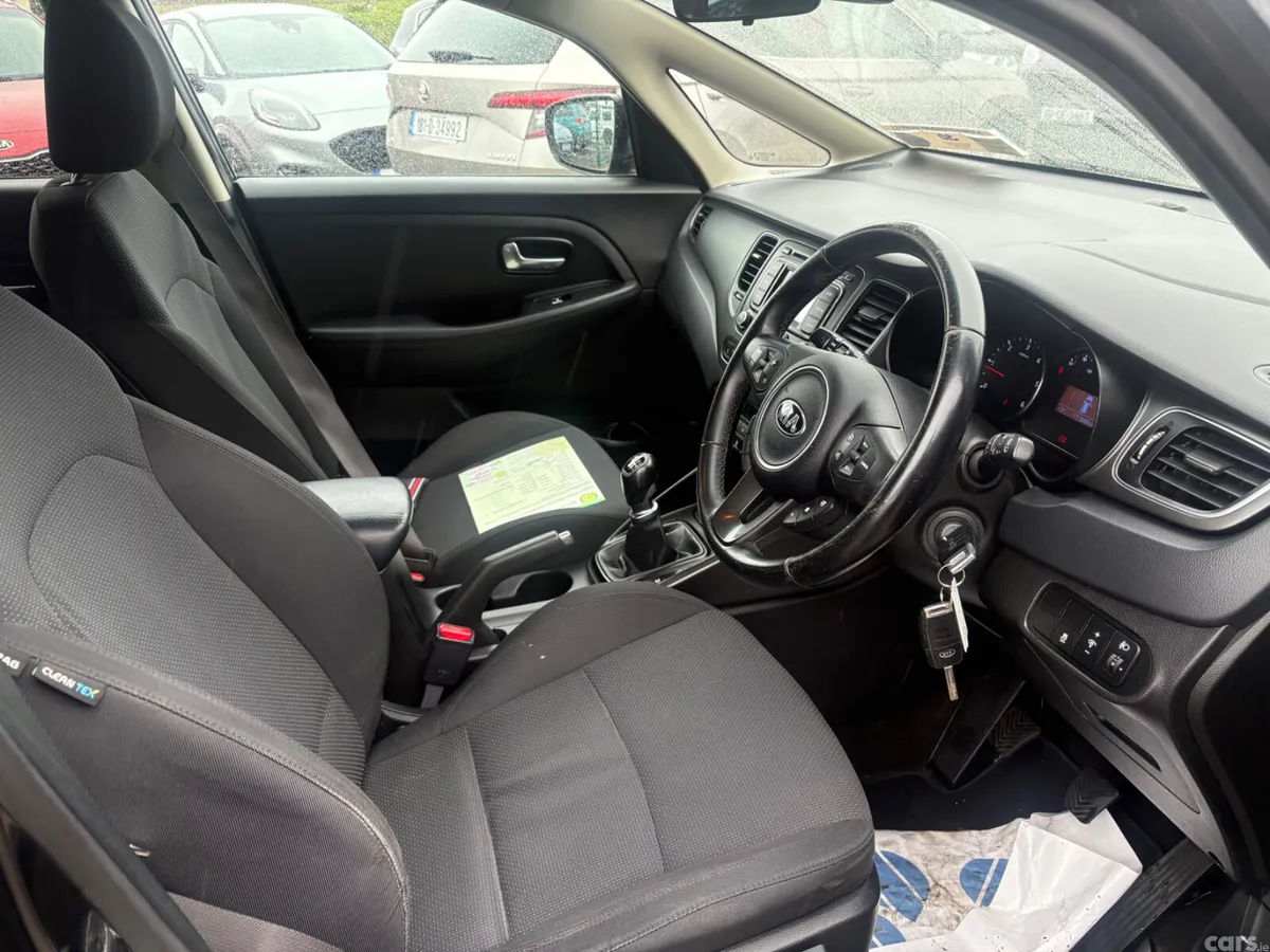 Kia Carens MPV, Diesel, 2015, Black