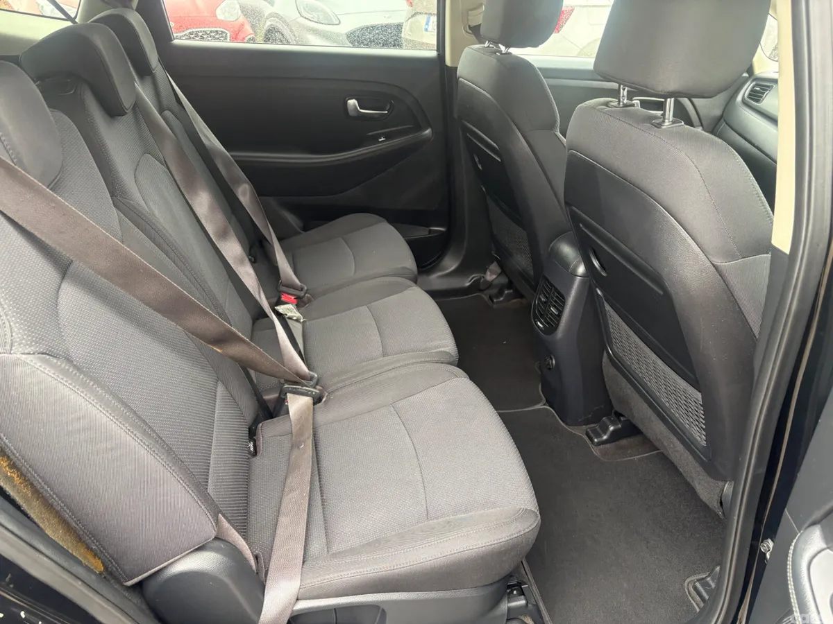 Kia Carens MPV, Diesel, 2015, Black
