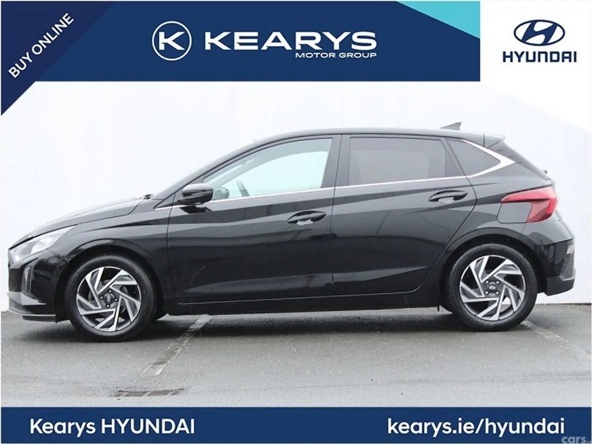 Hyundai i20 Hatchback, Petrol, 2024, Black