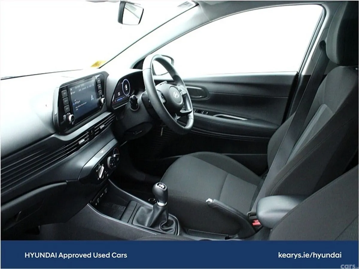 Hyundai i20 Hatchback, Petrol, 2024, Black