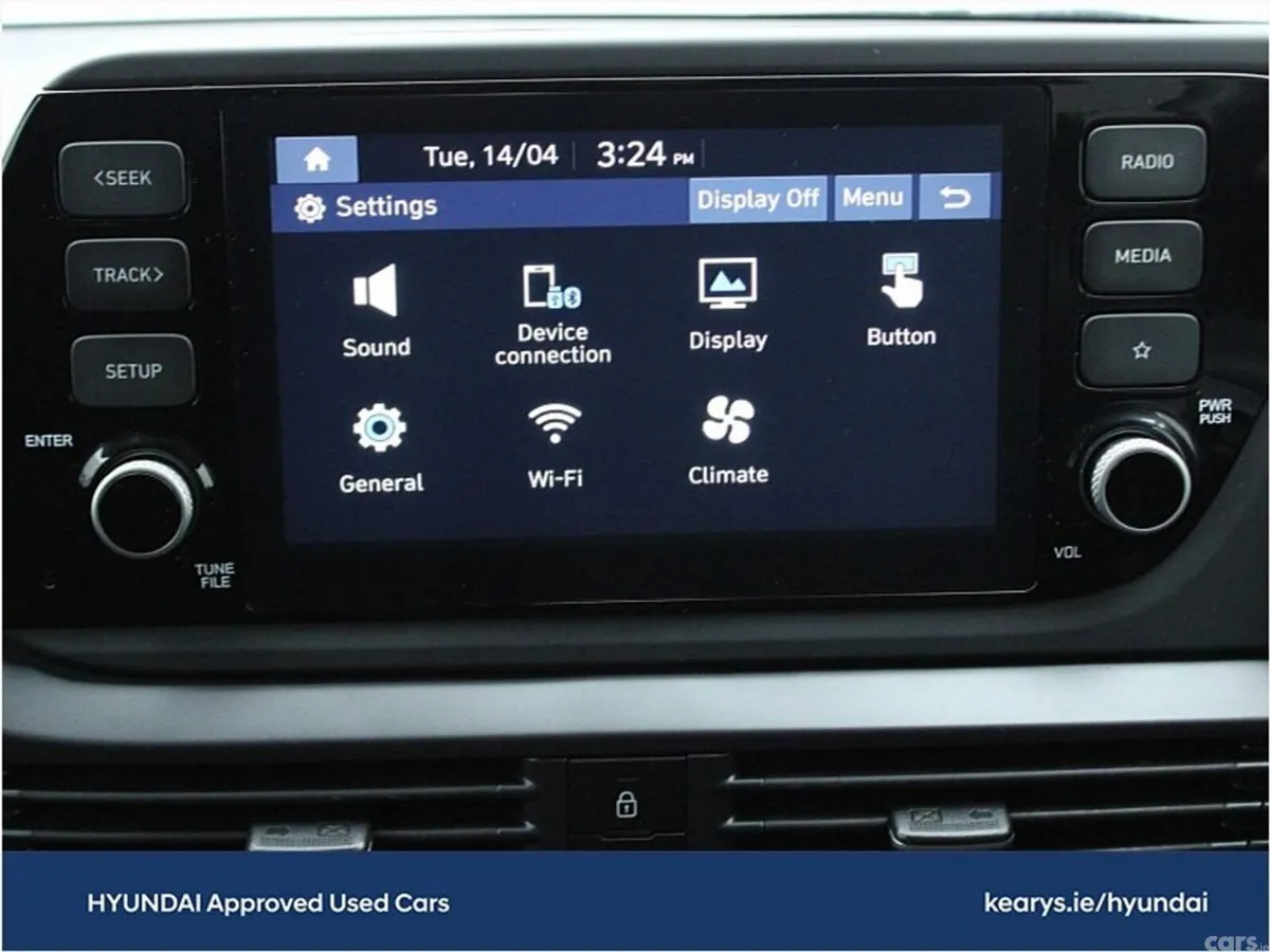 Hyundai i20 Hatchback, Petrol, 2024, Black