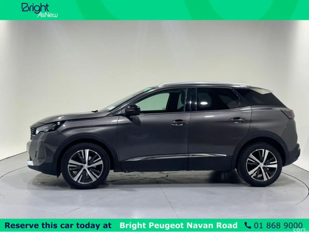 Peugeot 3008 MPV, Petrol, 2023, Grey