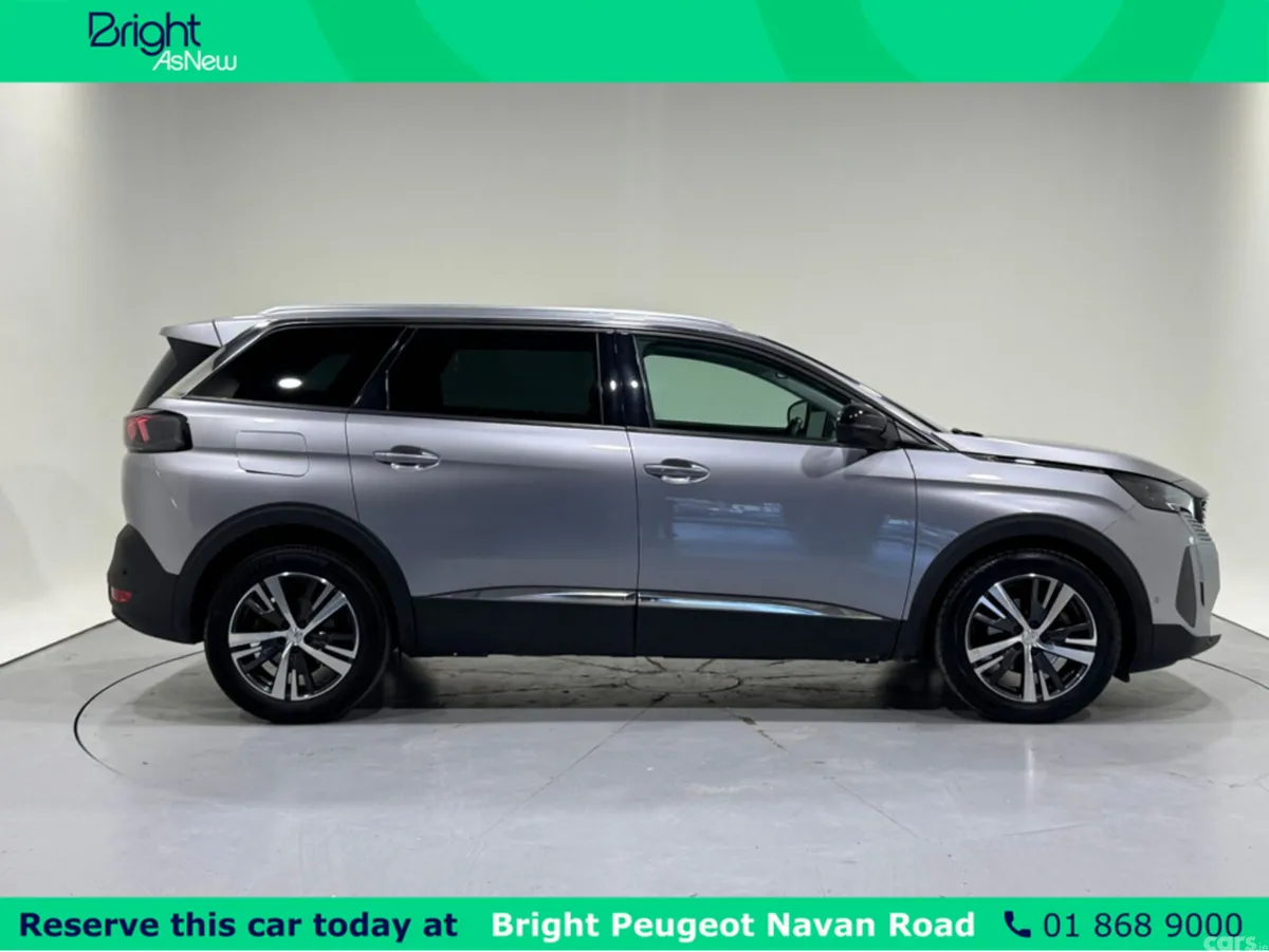 Peugeot 5008 MPV, Diesel, 2022, Grey