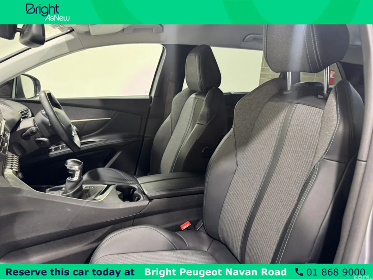 Peugeot 5008 MPV, Diesel, 2022, Grey