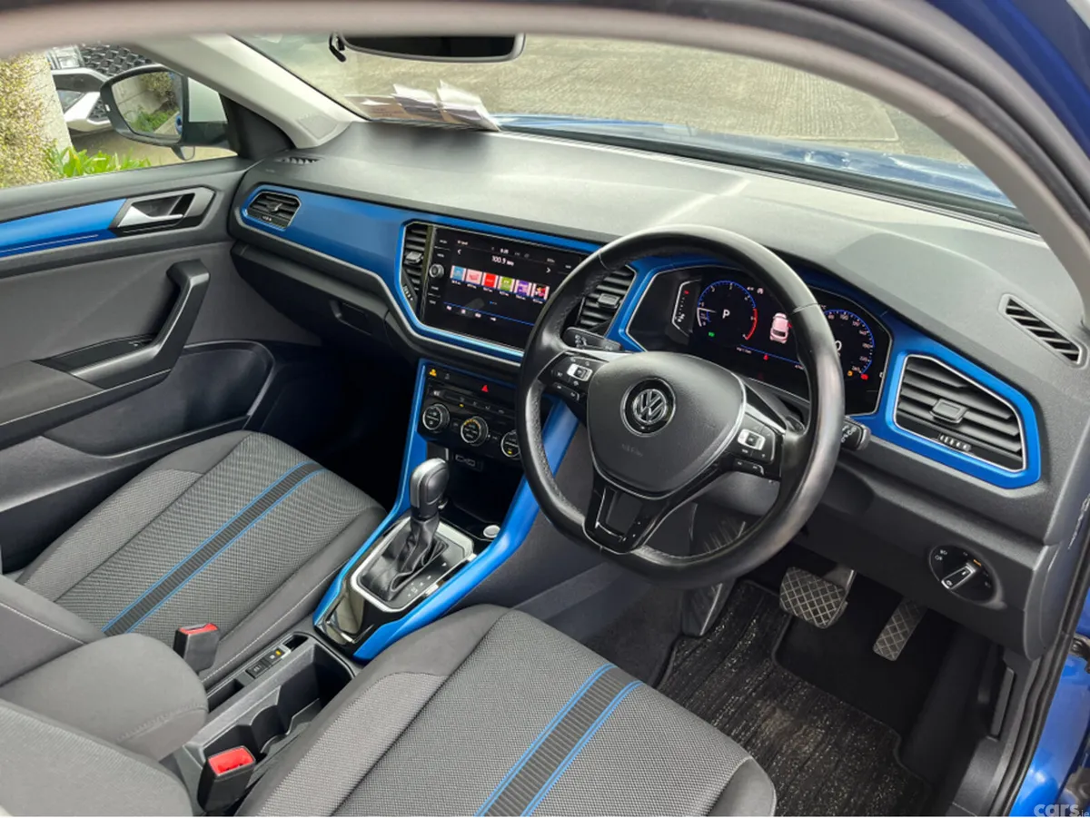 Volkswagen T-Roc SUV, Diesel, 2020, Blue