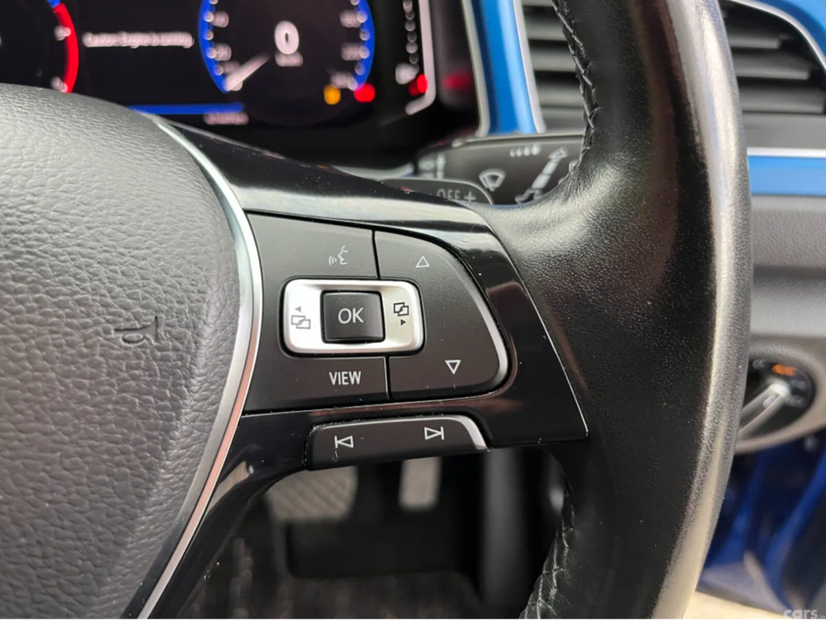 Volkswagen T-Roc SUV, Diesel, 2020, Blue