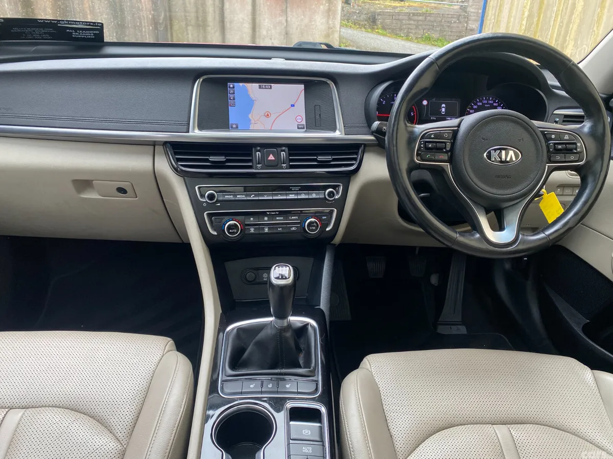 Kia Optima Saloon, Diesel, 2019, Red