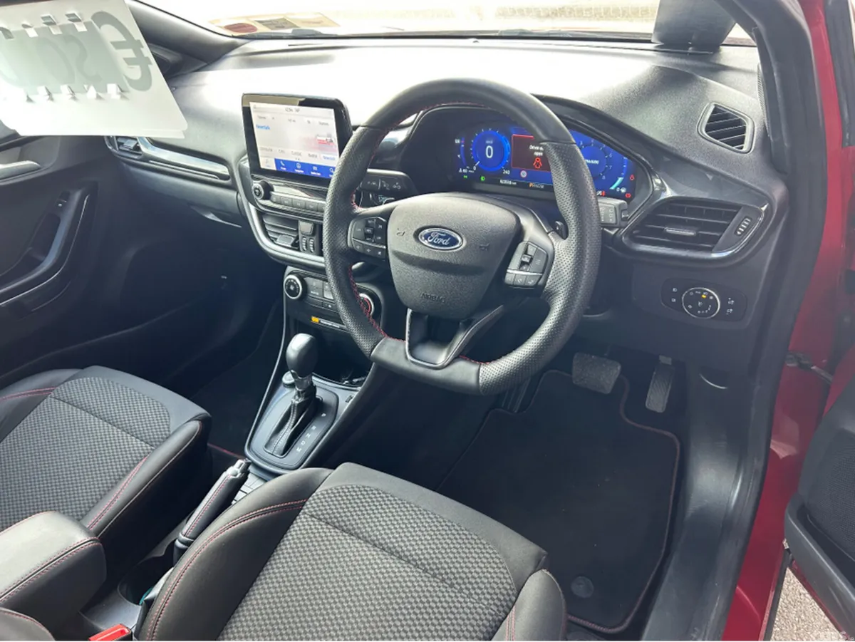 Ford Puma MPV, Petrol Hybrid, 2022, Red