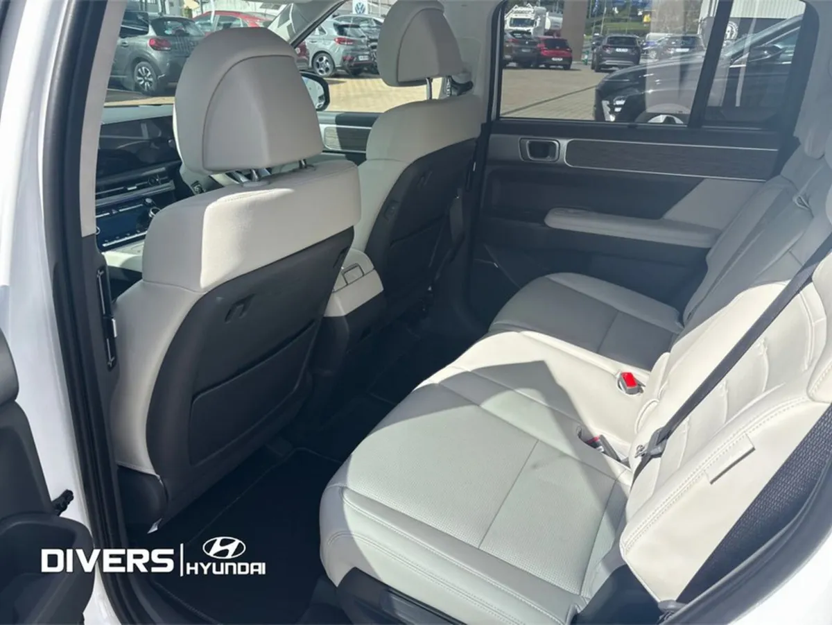 Hyundai Santa Fe Estate, Petrol Plug-in Hybrid, 2026, White