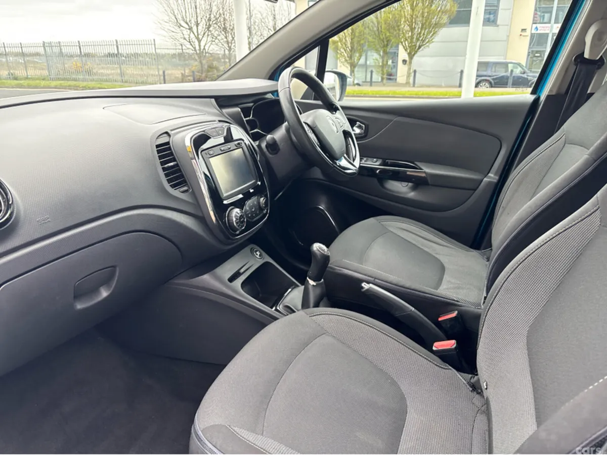 Renault Captur Hatchback, Diesel, 2015, Blue