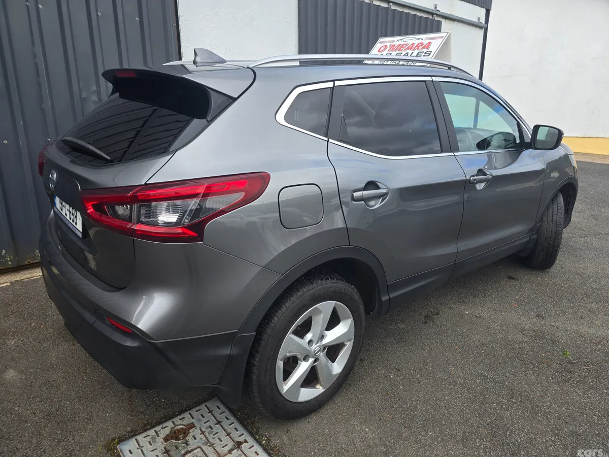 Nissan Qashqai MPV, Diesel, 2019, Grey