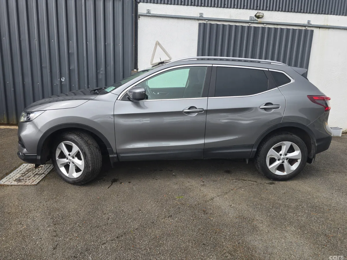 Nissan Qashqai MPV, Diesel, 2019, Grey