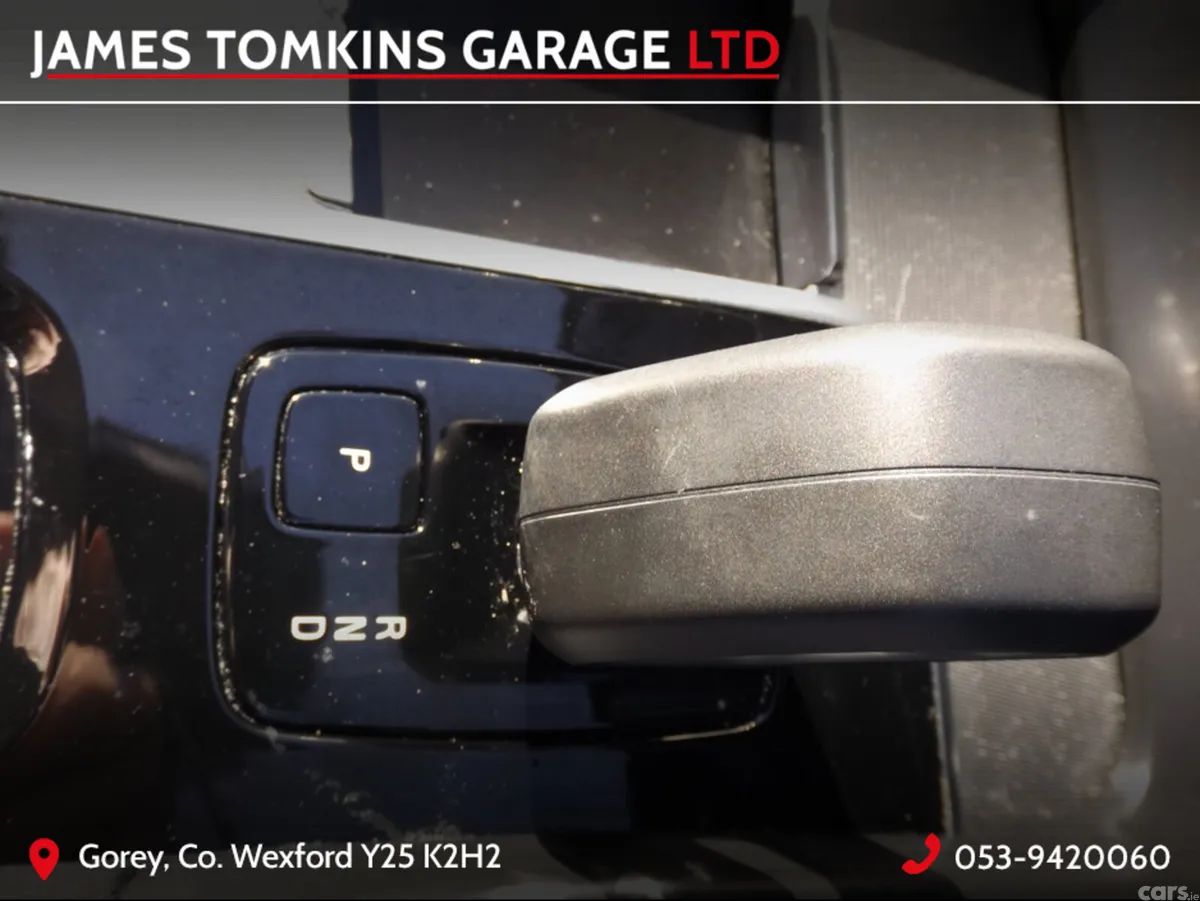 Volvo XC60 Estate, Diesel, 2022, Orange