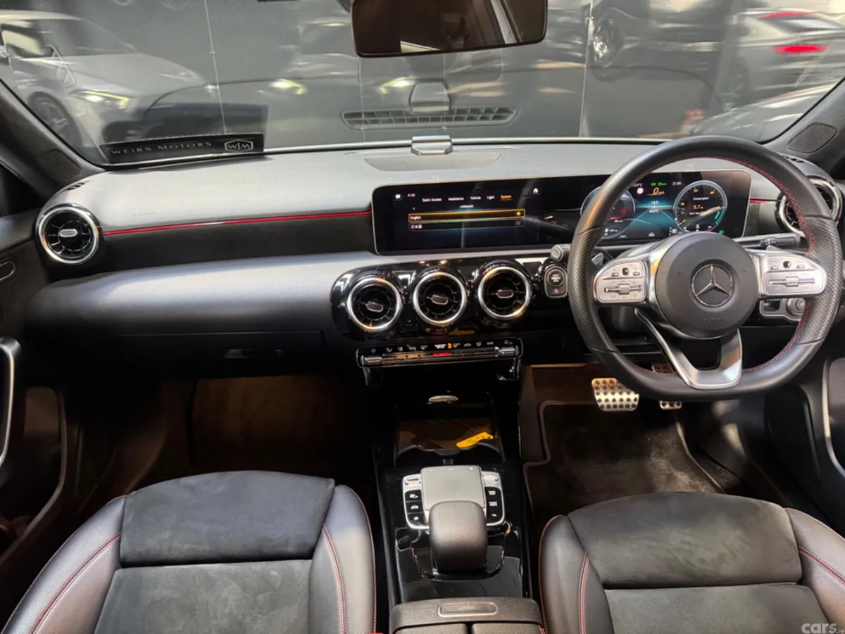 Mercedes-Benz A-Class Hatchback, Petrol, 2018, Silver
