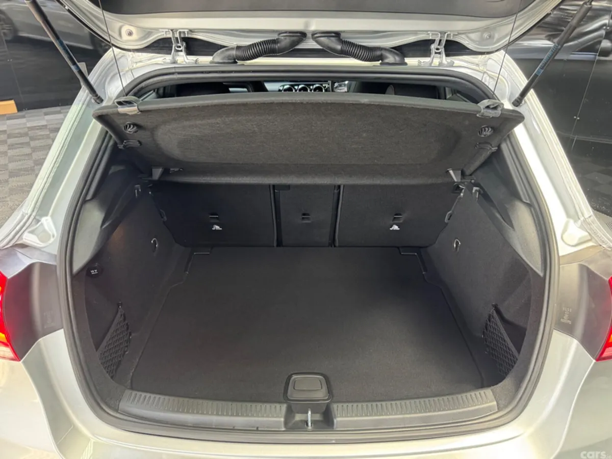 Mercedes-Benz A-Class Hatchback, Petrol, 2018, Silver