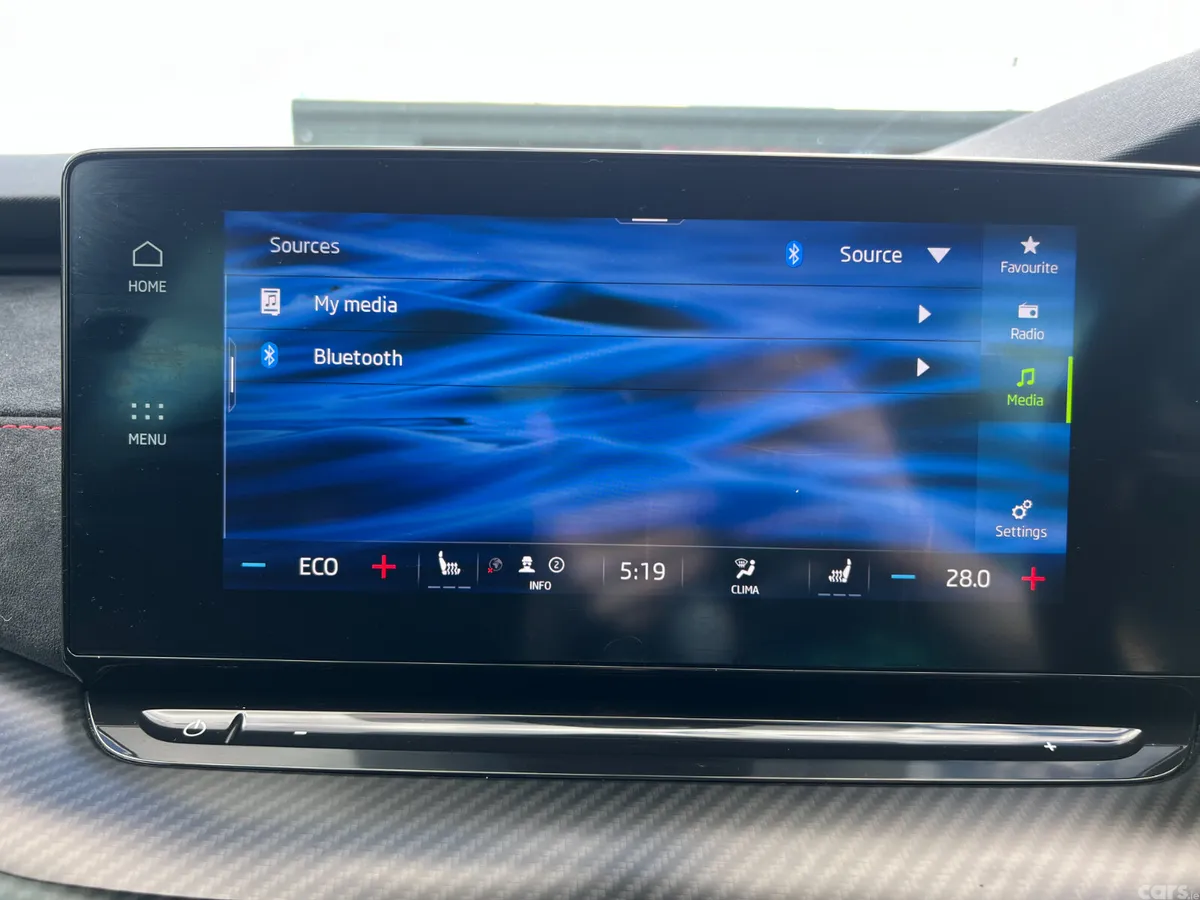 Skoda Octavia Hatchback, Petrol Plug-in Hybrid, 2021, Blue
