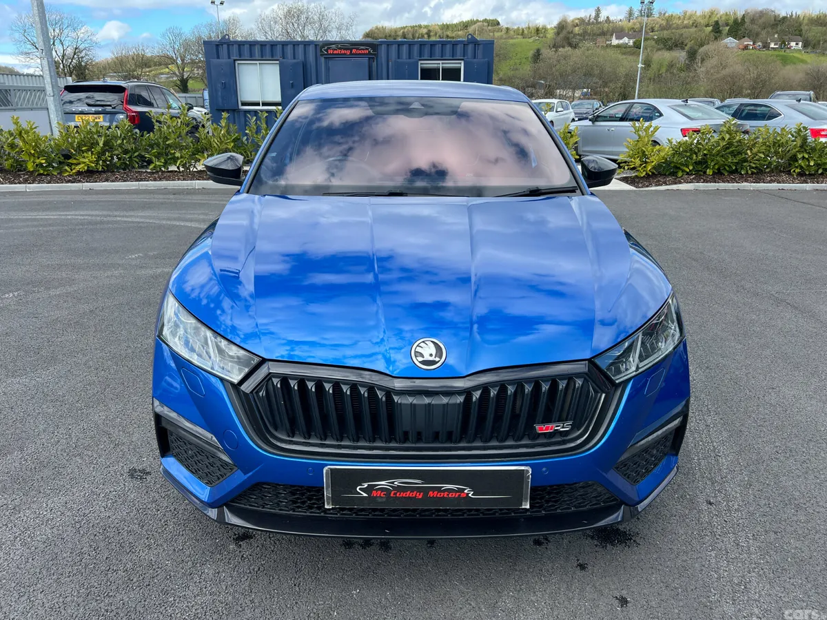 Skoda Octavia Hatchback, Petrol Plug-in Hybrid, 2021, Blue