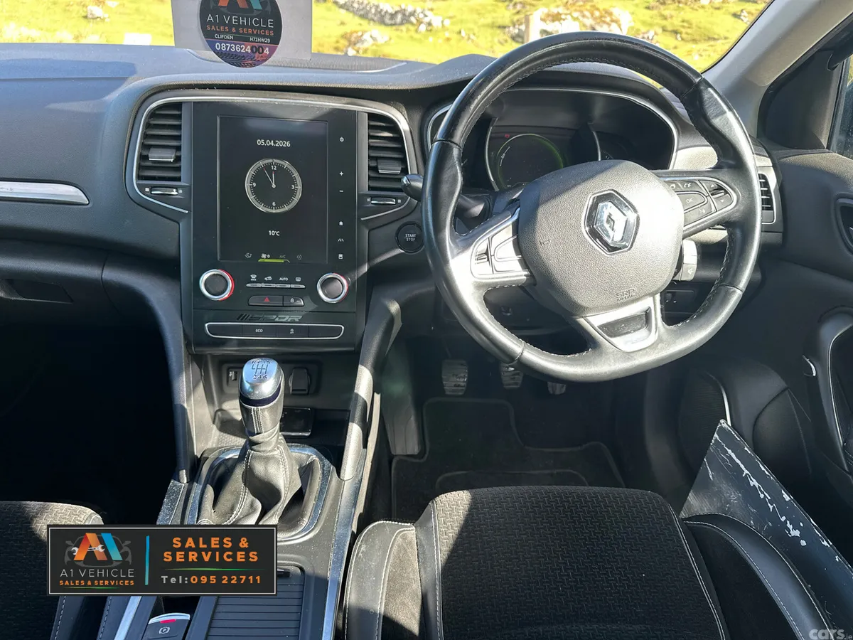 Renault Megane Saloon, Diesel, 2018, Grey