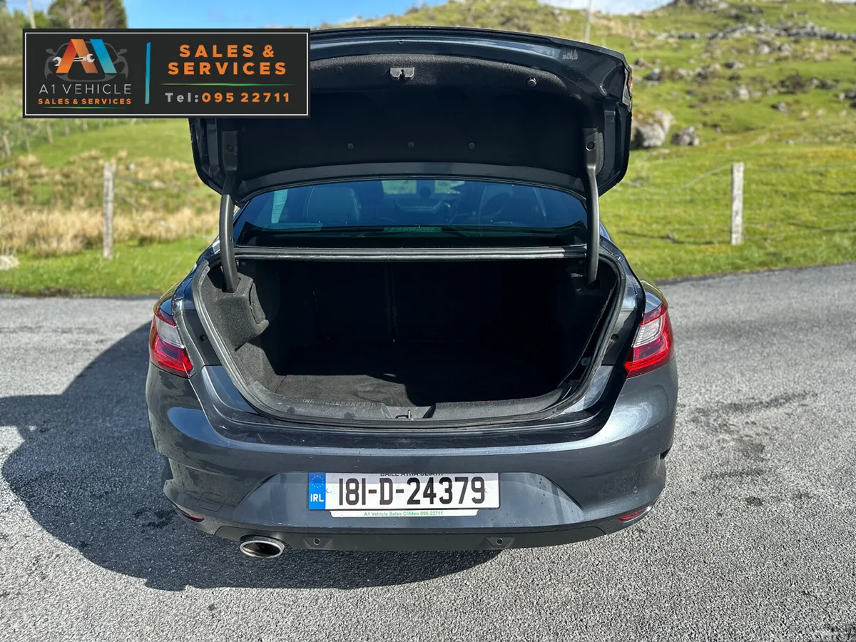 Renault Megane Saloon, Diesel, 2018, Grey