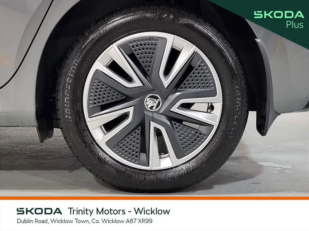 Skoda Fabia Hatchback, Petrol, 2023, Grey