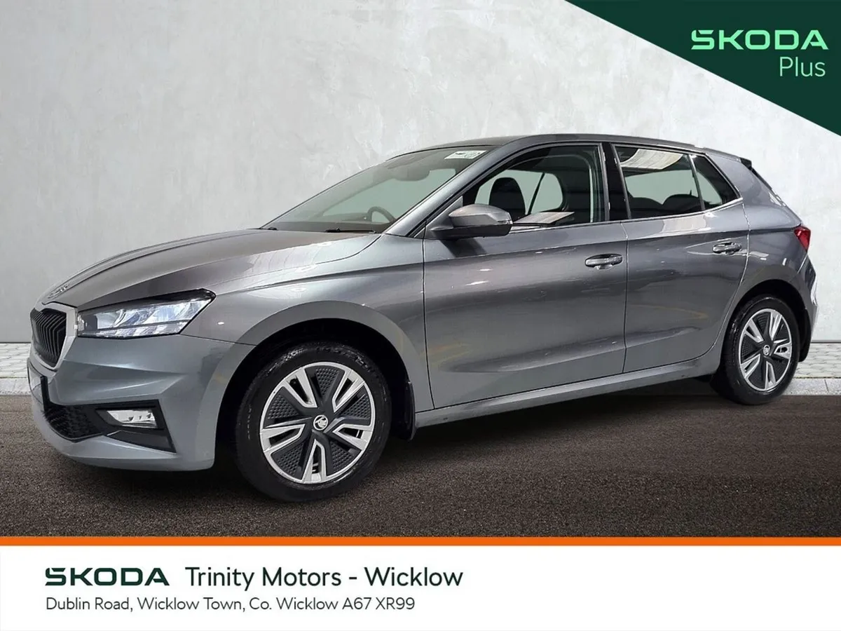Skoda Fabia Hatchback, Petrol, 2023, Grey