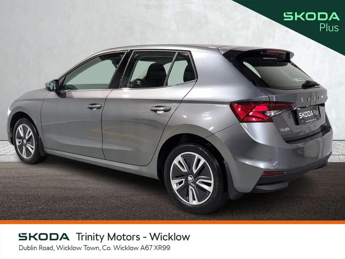 Skoda Fabia Hatchback, Petrol, 2023, Grey
