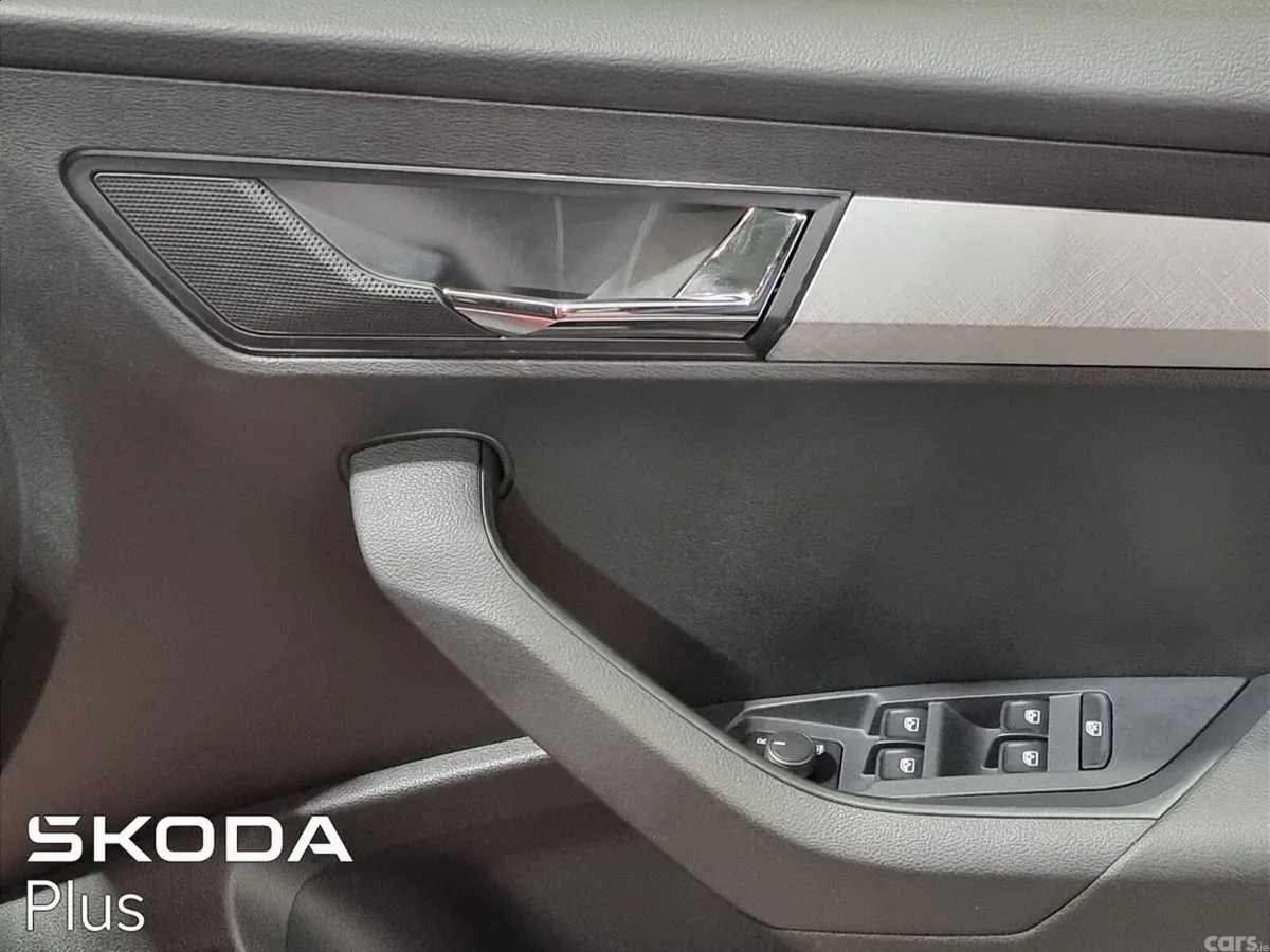 Skoda Karoq SUV, Diesel, 2023, Red