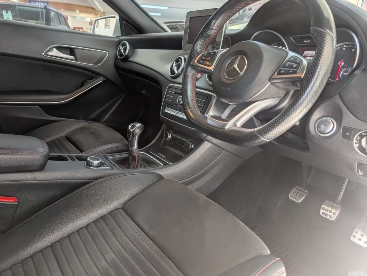 Mercedes-Benz CLA Saloon, Petrol, 2018, Silver