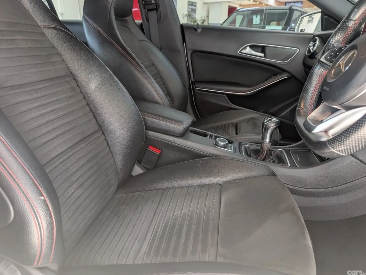 Mercedes-Benz CLA Saloon, Petrol, 2018, Silver