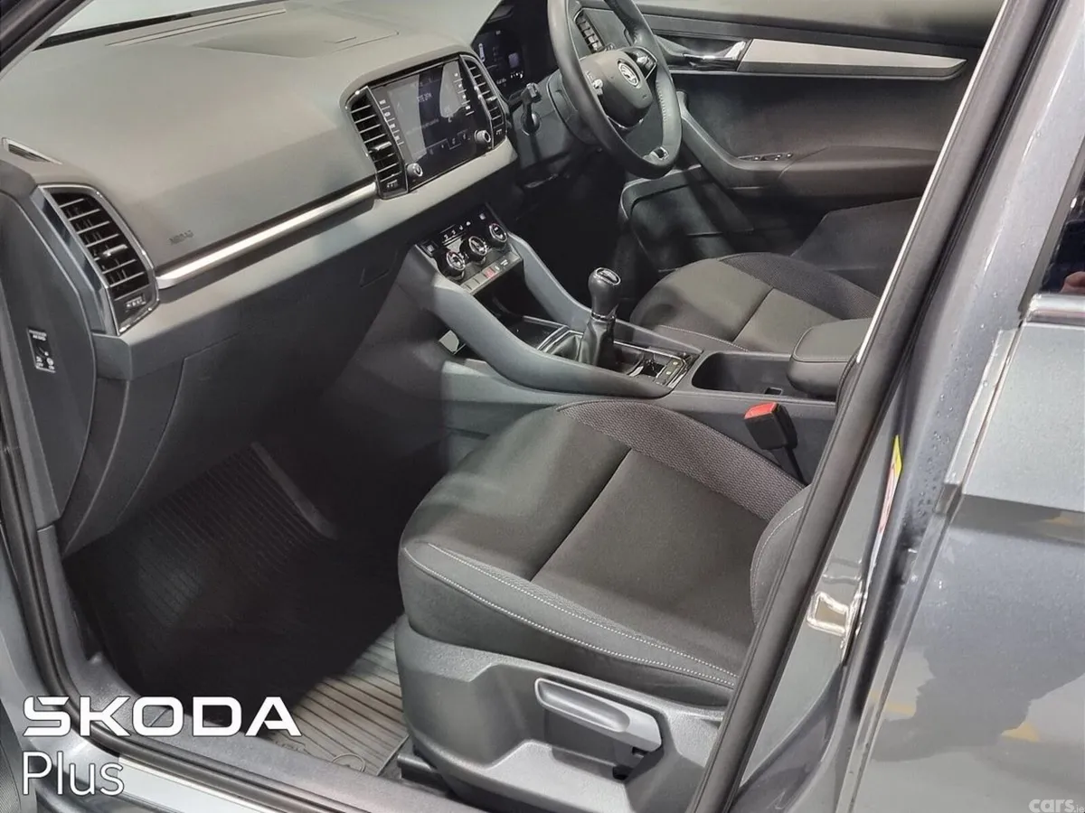 Skoda Karoq SUV, Diesel, 2024, Grey