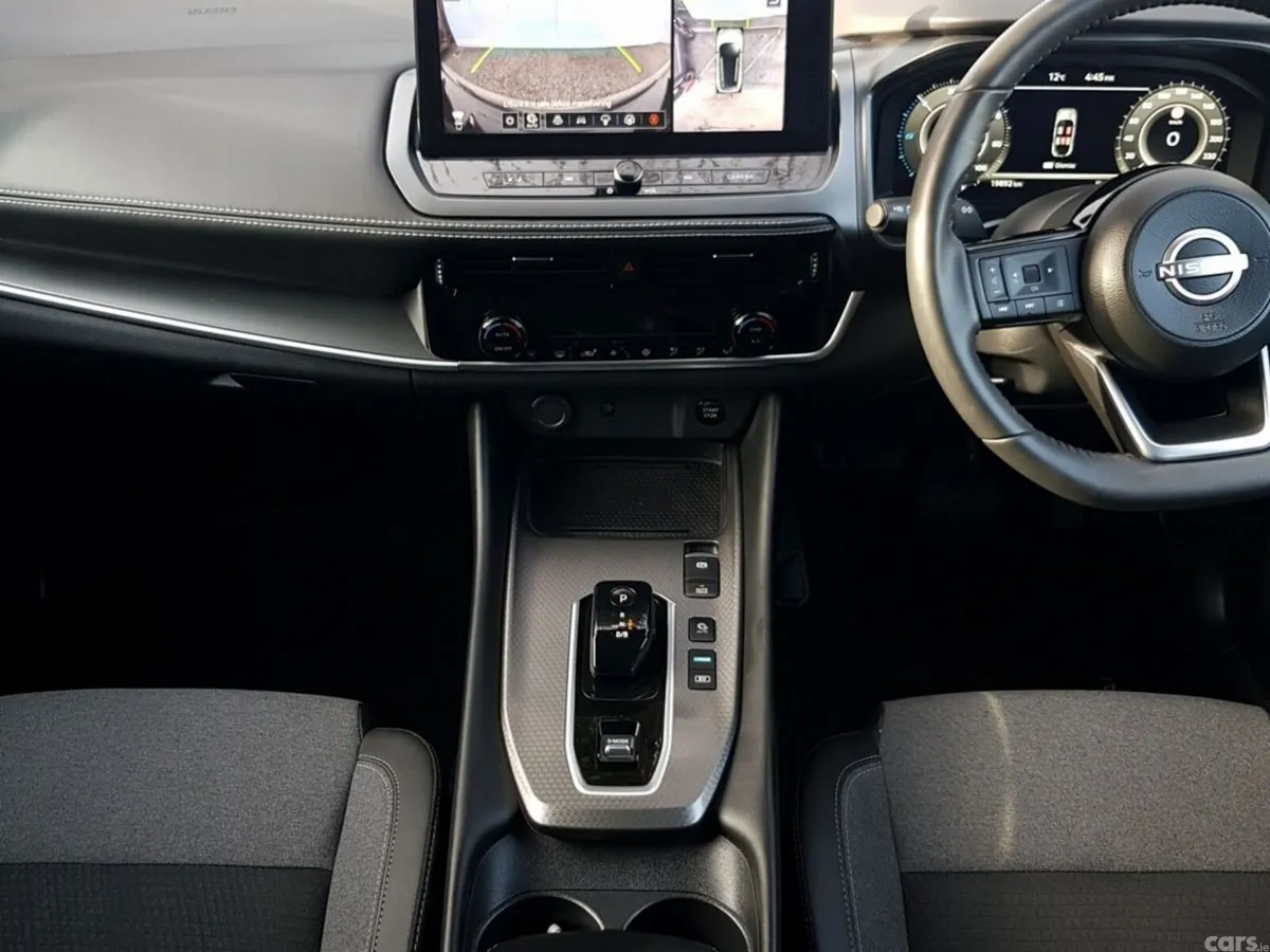 Nissan Qashqai MPV, Petrol Hybrid, 2025, Grey