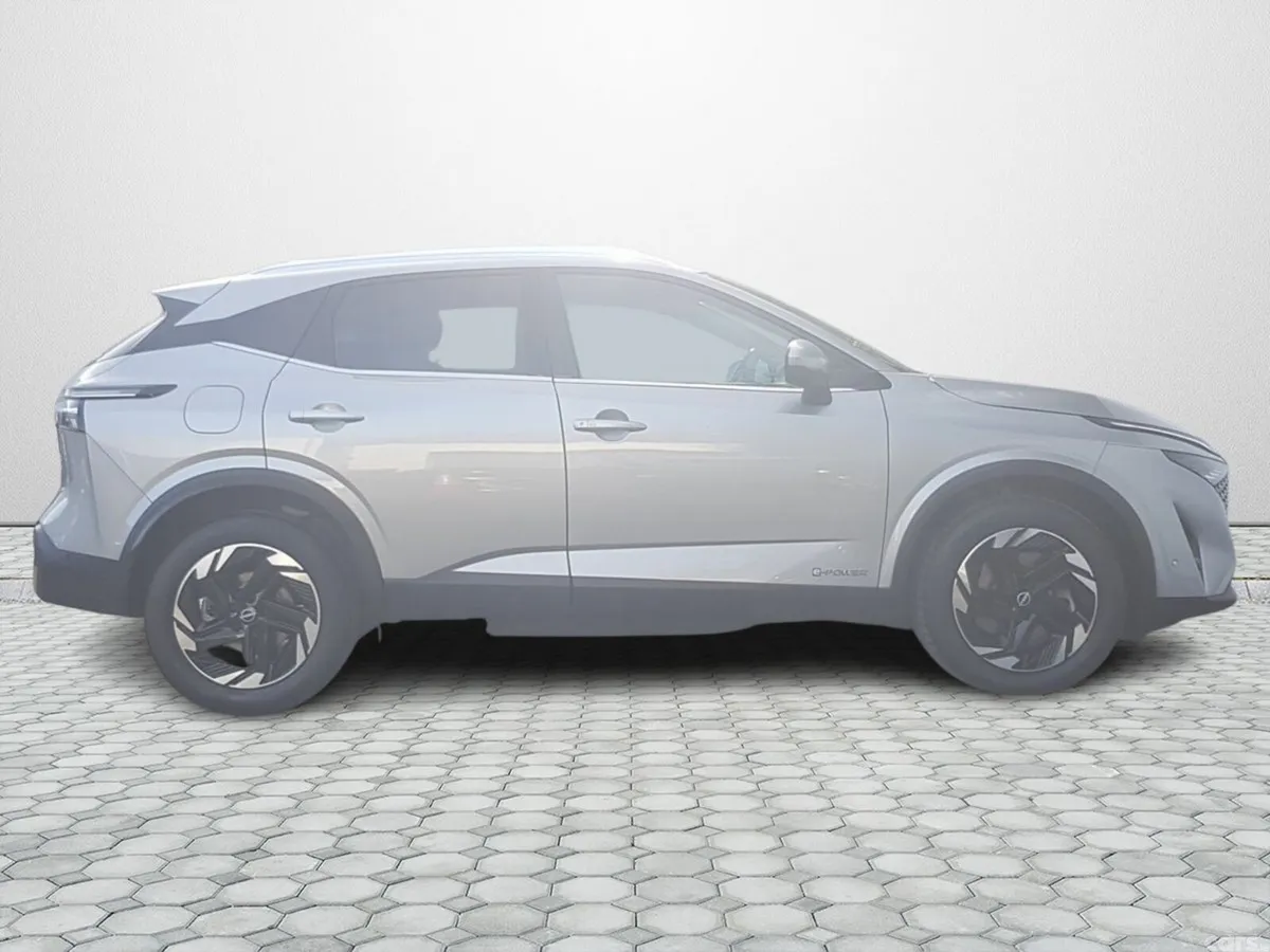 Nissan Qashqai MPV, Petrol Hybrid, 2025, Grey