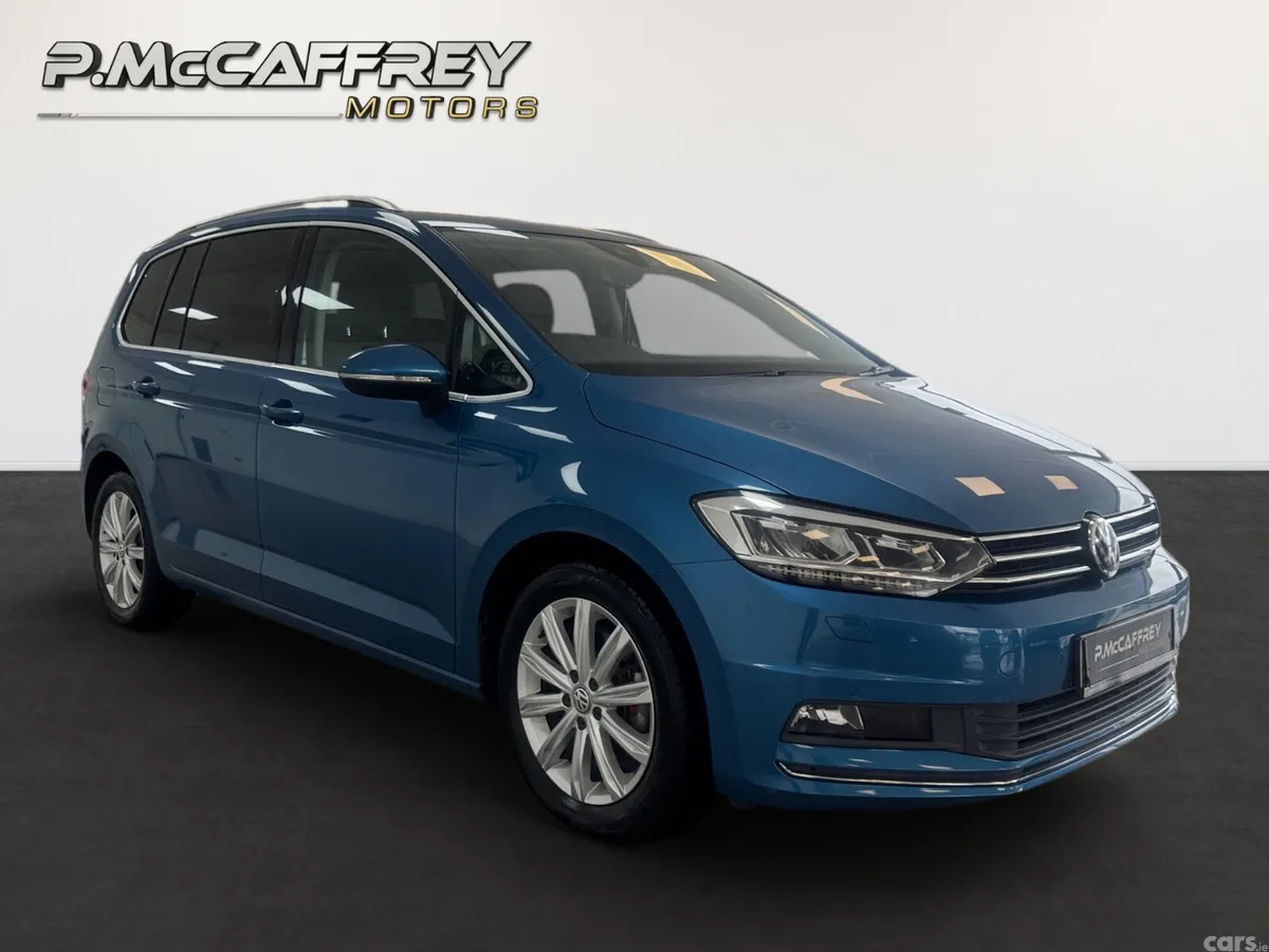 Volkswagen Touran MPV, Diesel, 2019, Blue