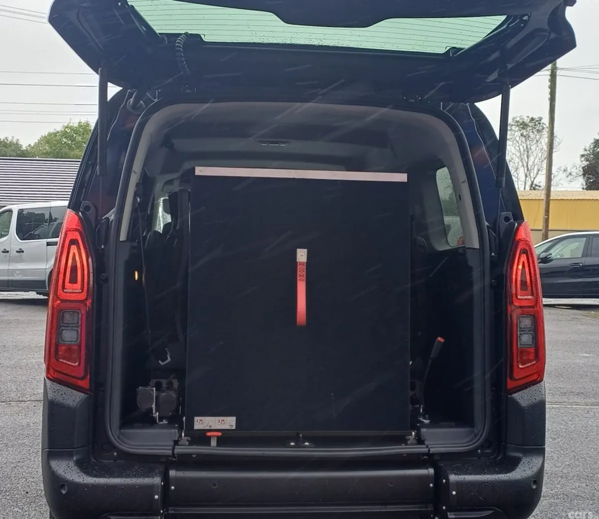 Citroen Berlingo MPV, Diesel, 2026, Black
