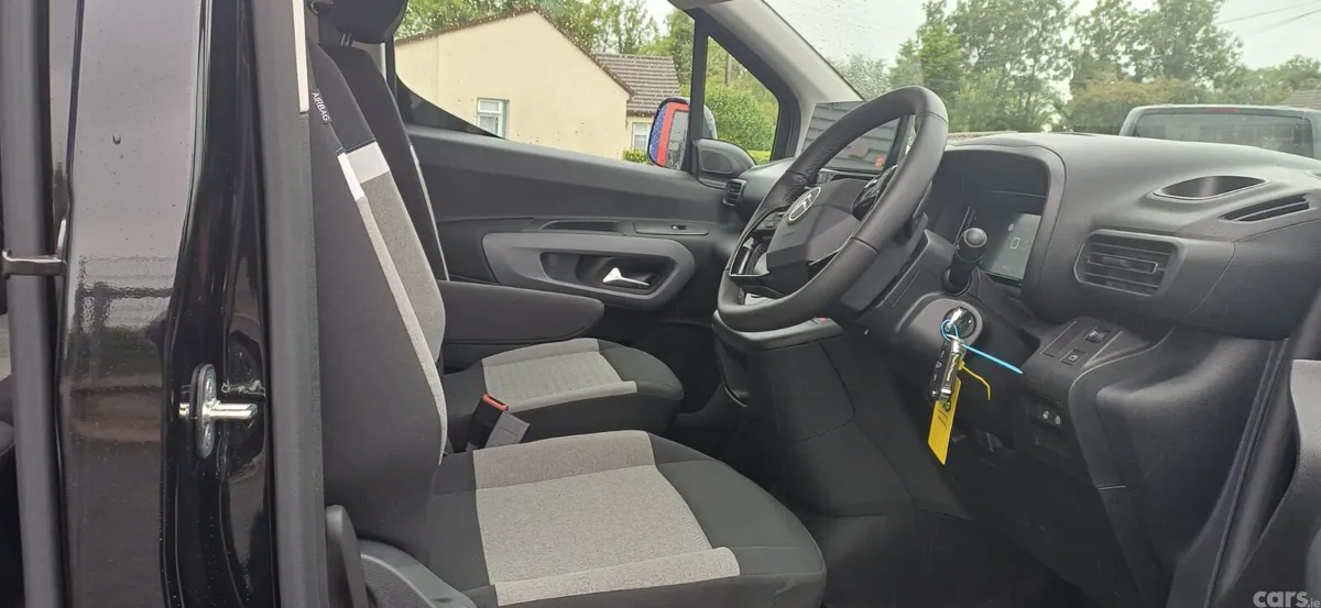 Citroen Berlingo MPV, Diesel, 2026, Black