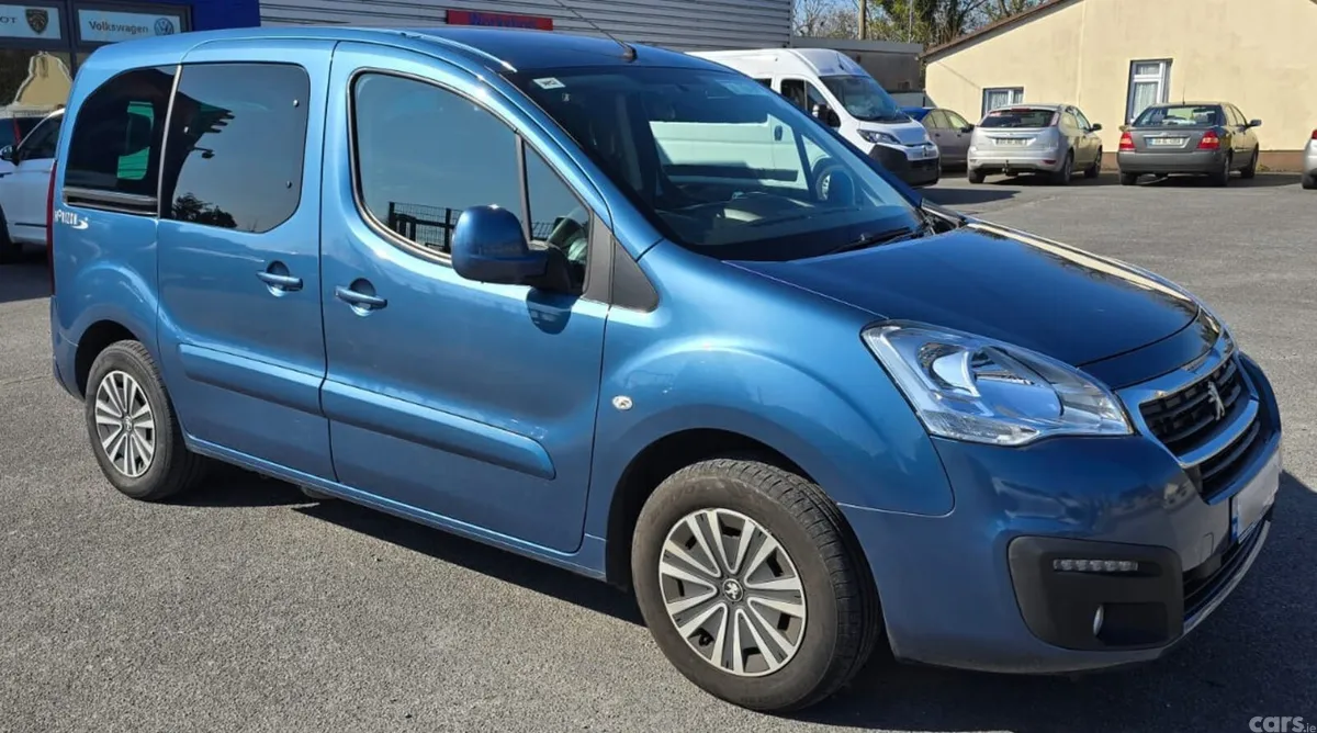 Peugeot Partner Tepee MPV, Diesel, 2018, Blue