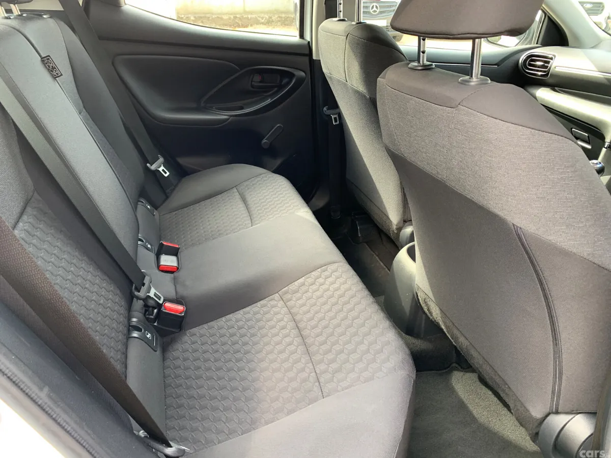 Toyota Yaris Hatchback, Petrol, 2023, White