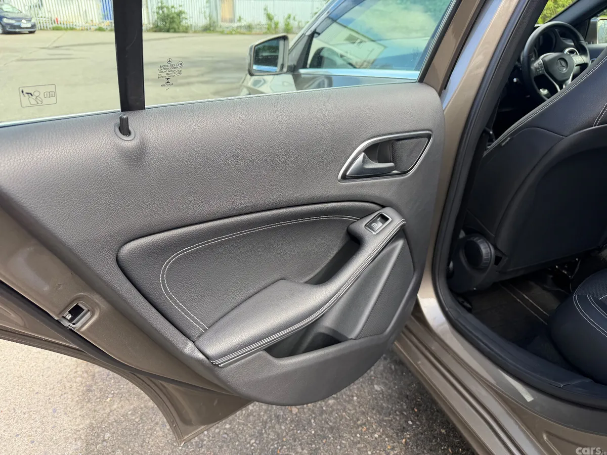 Mercedes-Benz A-Class Hatchback, Petrol, 2013, Beige
