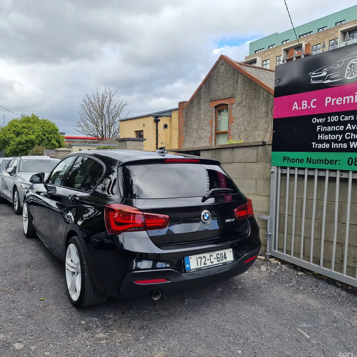 BMW 1-Series Hatchback, Diesel, 2017, Black