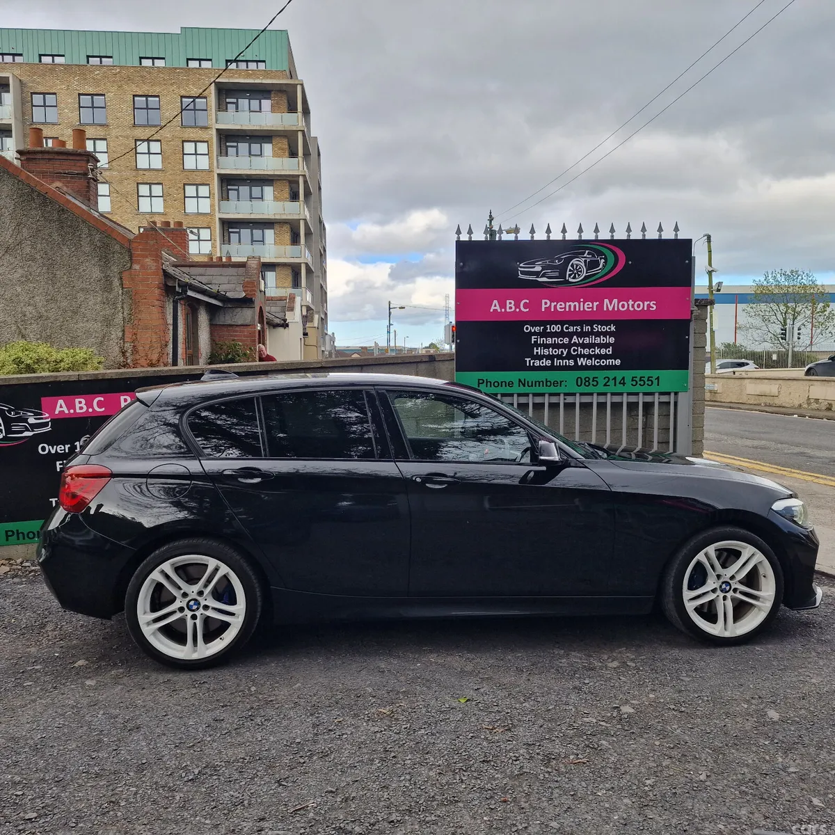 BMW 1-Series Hatchback, Diesel, 2017, Black