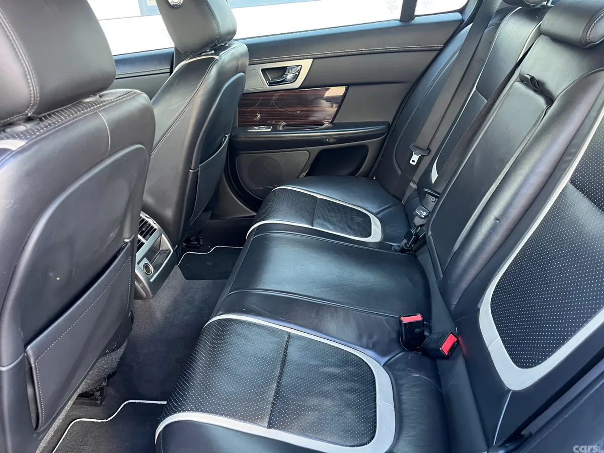 Jaguar XF Saloon, Diesel, 2015, Grey