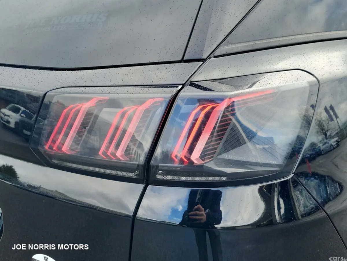 Peugeot 3008 MPV, Diesel, 2021, Black