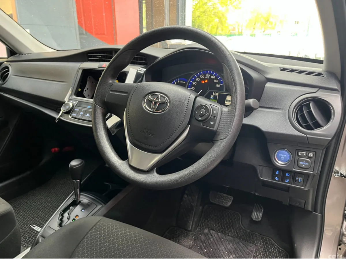 Toyota Corolla Saloon, Petrol Hybrid, 2025, Bronze