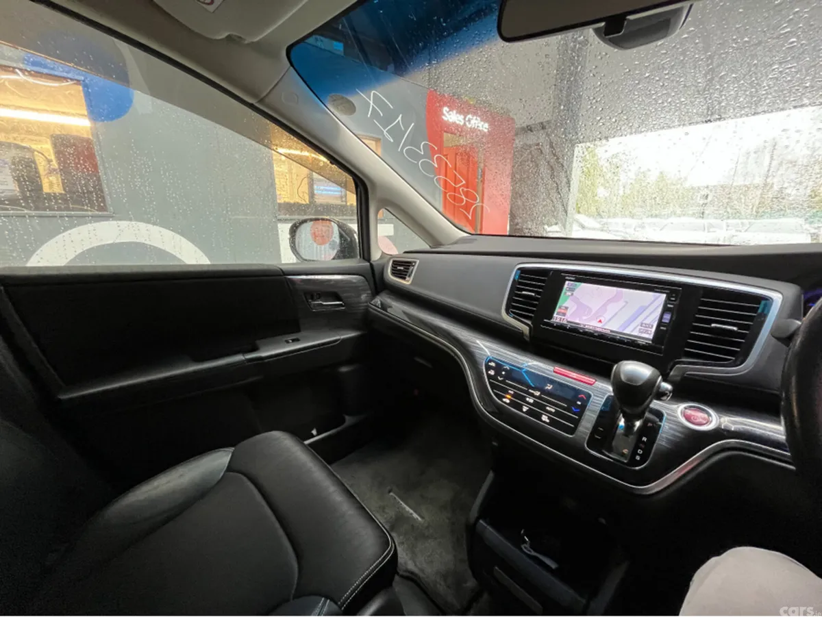 Honda Odyssey MPV, Petrol Hybrid, 2017, Black
