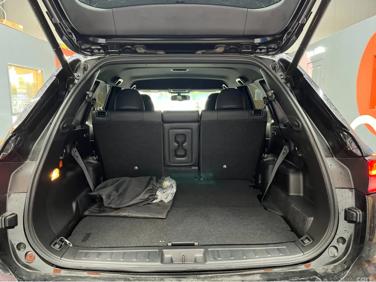 Mitsubishi Outlander SUV, Petrol Plug-in Hybrid, 2024, Black